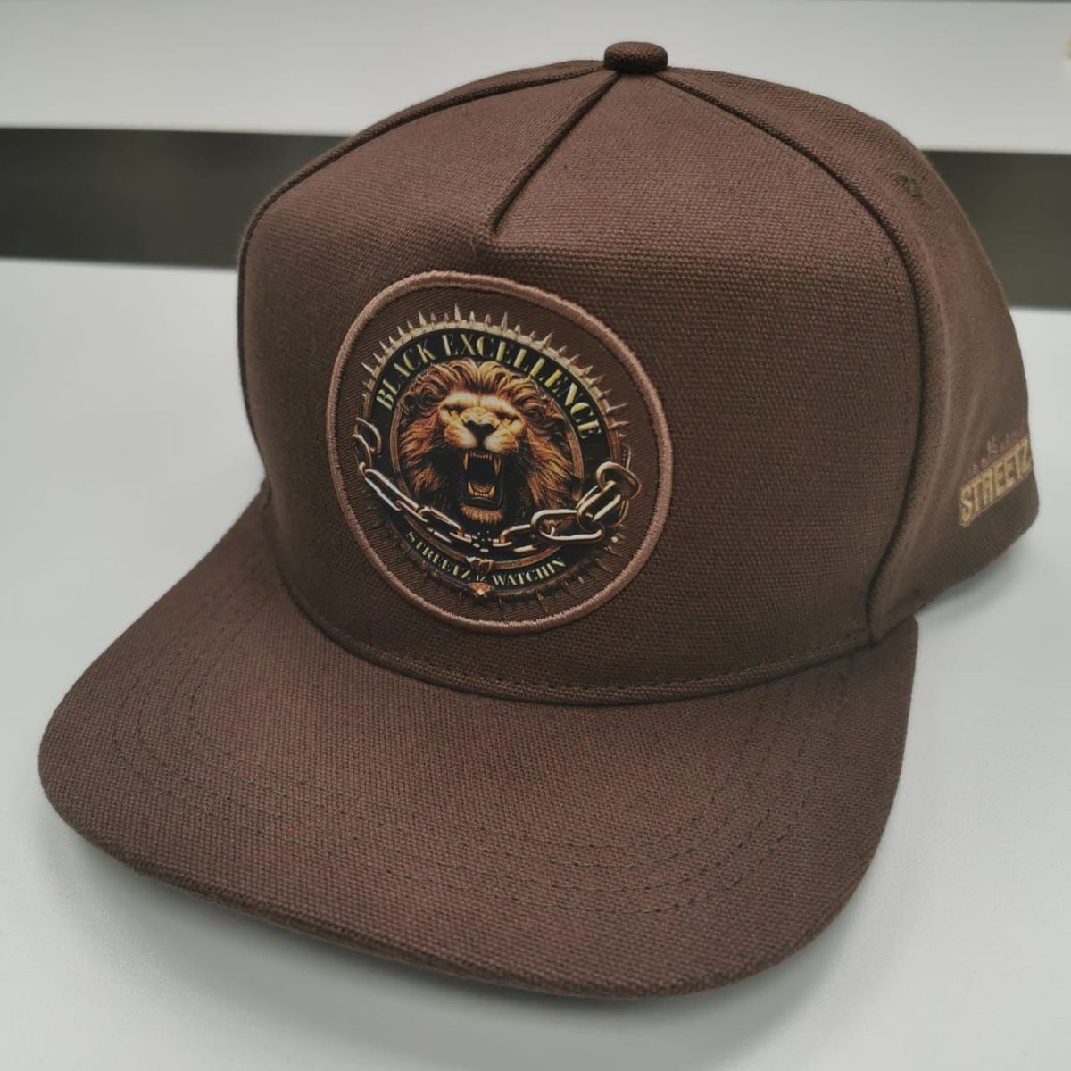 Lion 3 hat brown